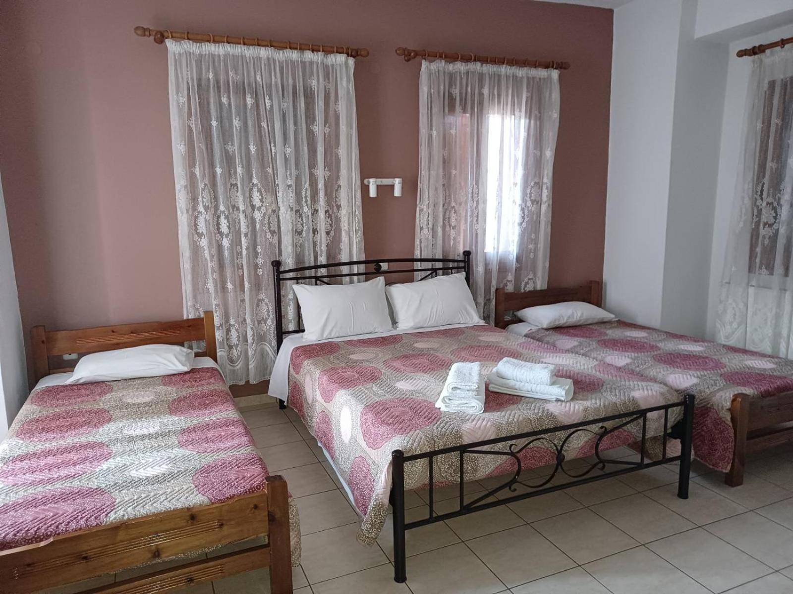 Maravelias Rooms ตริเกรี ภายนอก รูปภาพ