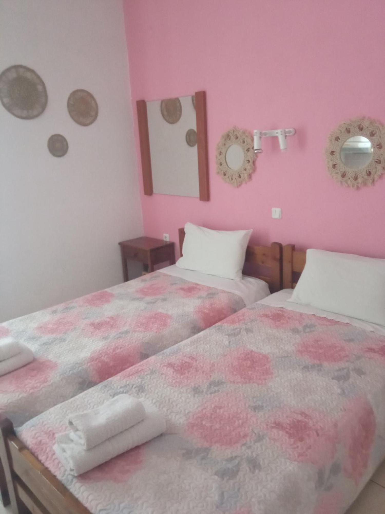 Maravelias Rooms ตริเกรี ภายนอก รูปภาพ